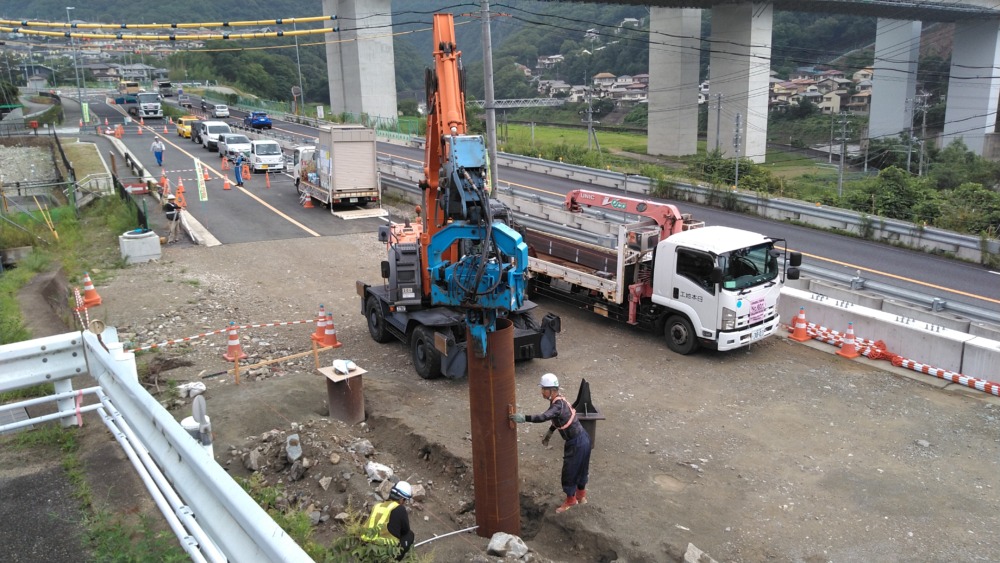 抵抗板付鋼製杭基礎工（ポールアンカー）