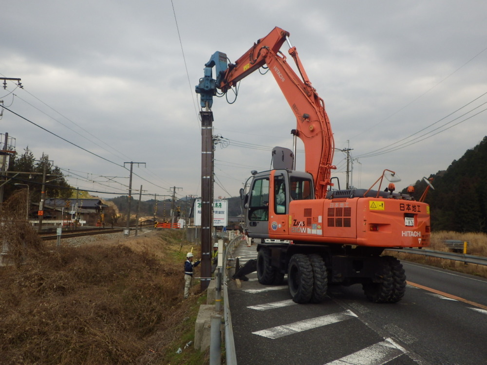 抵抗板付鋼製杭基礎工（ポールアンカー）